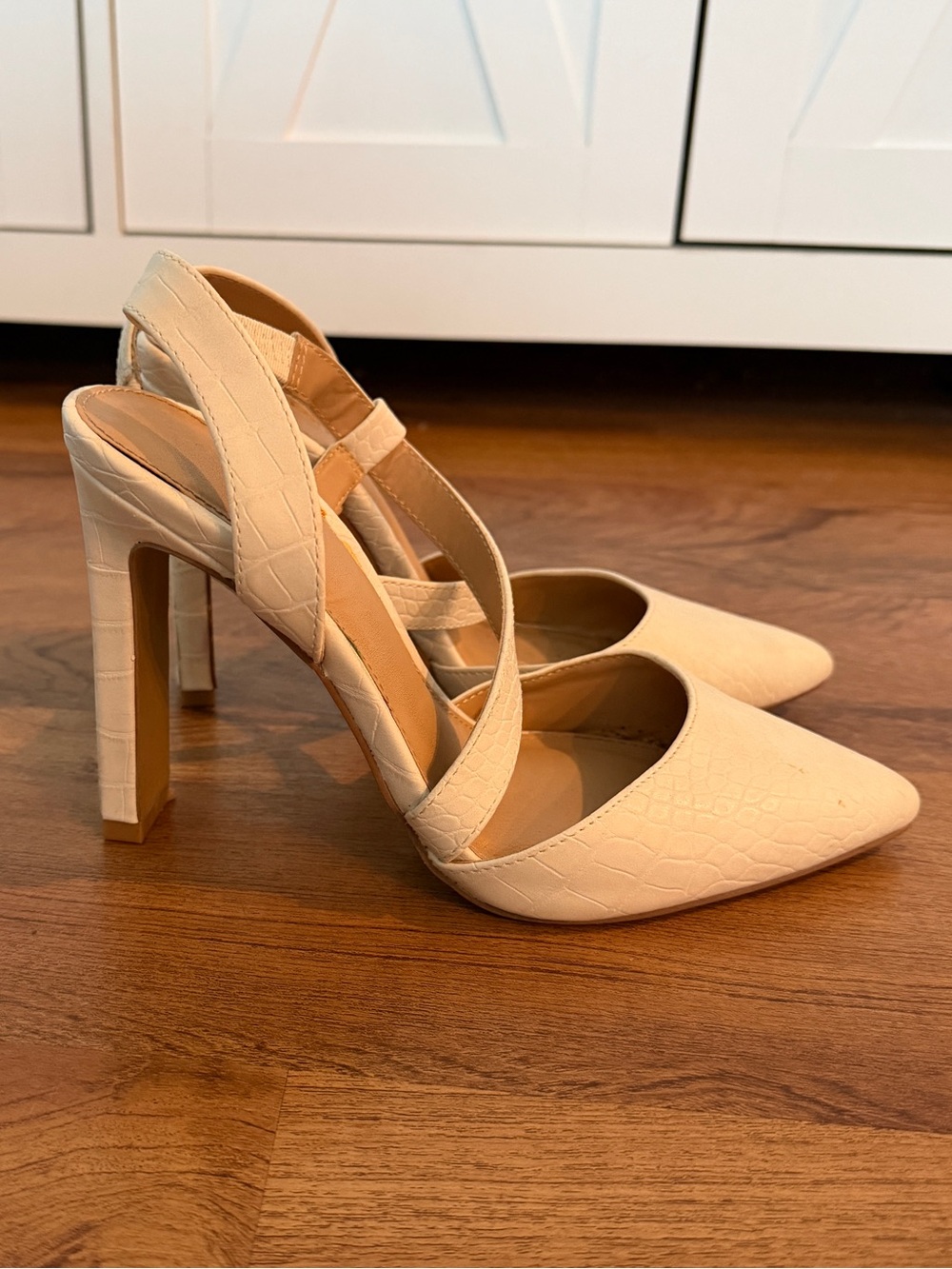 Express White Pointed Toe Cross-Strap Heels - Picture 2 of 4
